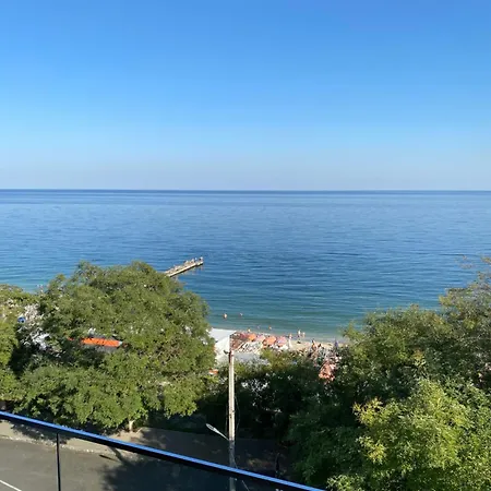 Apartment Near The Sea